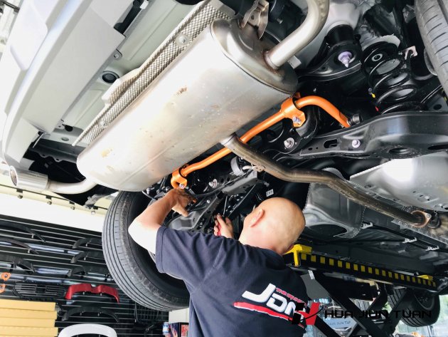 RAV4 SUMMIT 後下防傾桿