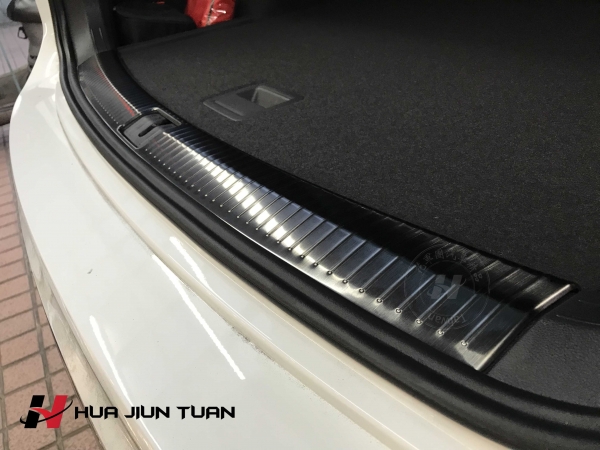 TIGUAN 黑鈦絲內後護板