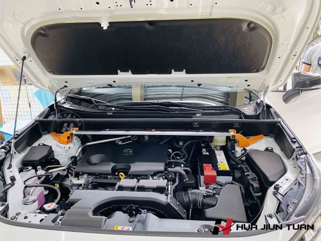 RAV4 SUMMIT 引擎室拉桿