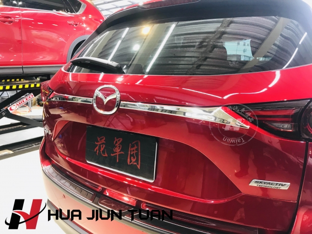 CX-5 II 白金款尾門飾條