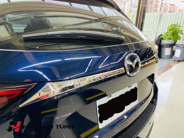 CX-5 II 白金款尾門飾條